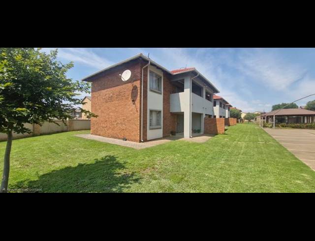 2 BEDROOM APARTMENT FOR SALE IN MONAVONI